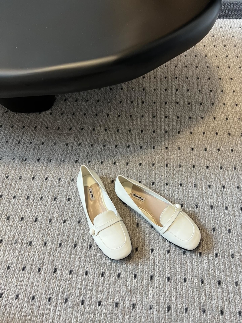 Miu Miu flat shoes